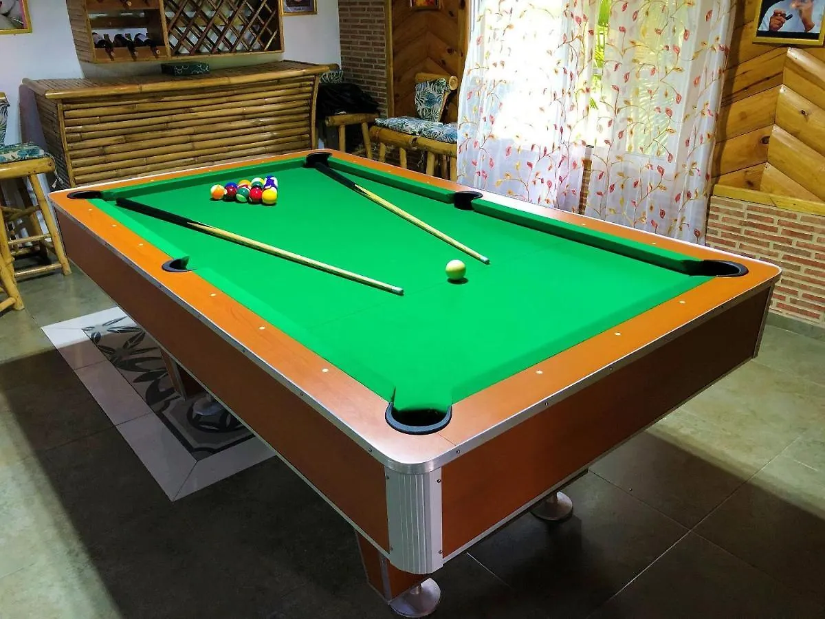 Green Sierra Villa campestre con Piscina, Patio, BBQ, Jacuzzi, Billar, Gazebo para 16 personas Jarabacoa 0*,  Repubblica Dominicana